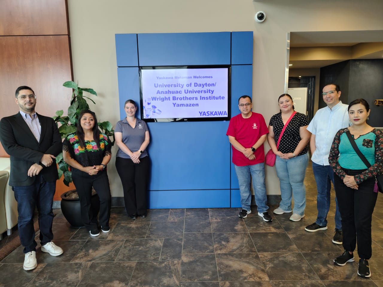 Asisten alumnos del Doctorado en Ingeniería Industrial a su Seminario Internacional