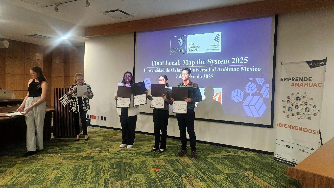 La Universidad Anáhuac celebró la final local de Map The System 2025