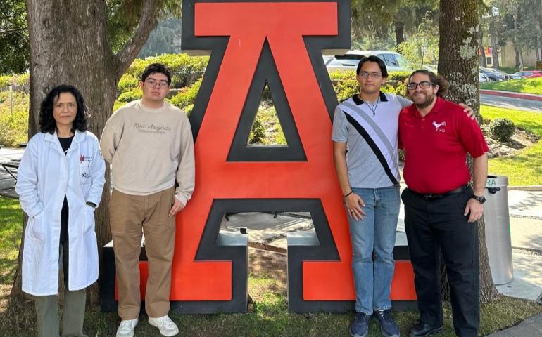 Fortalecemos la investigación doctoral y la colaboración científica con estancia internacional